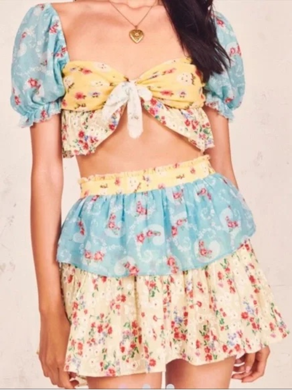 Love shack Floral Tie-Front Puff Sleeve Crop Top - Yellow & Blue SELLING AS It - Picture 3 of 9